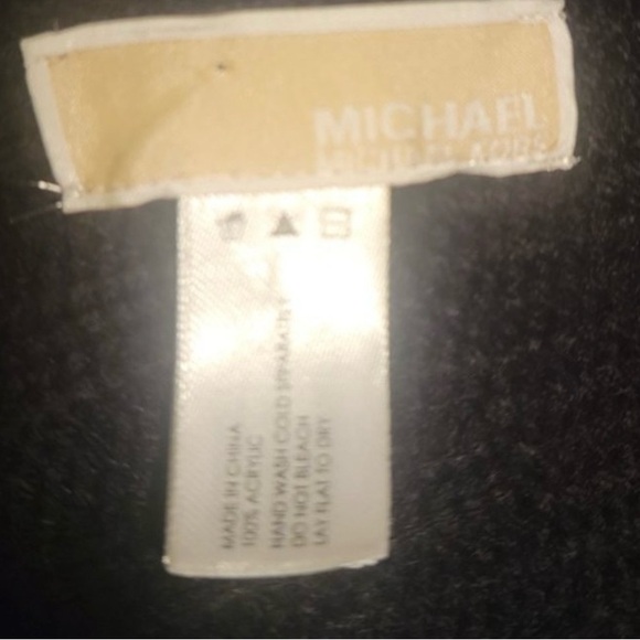 NWOT Michael Kors Black Scarf with Gold Logo - Picture 3 of 3